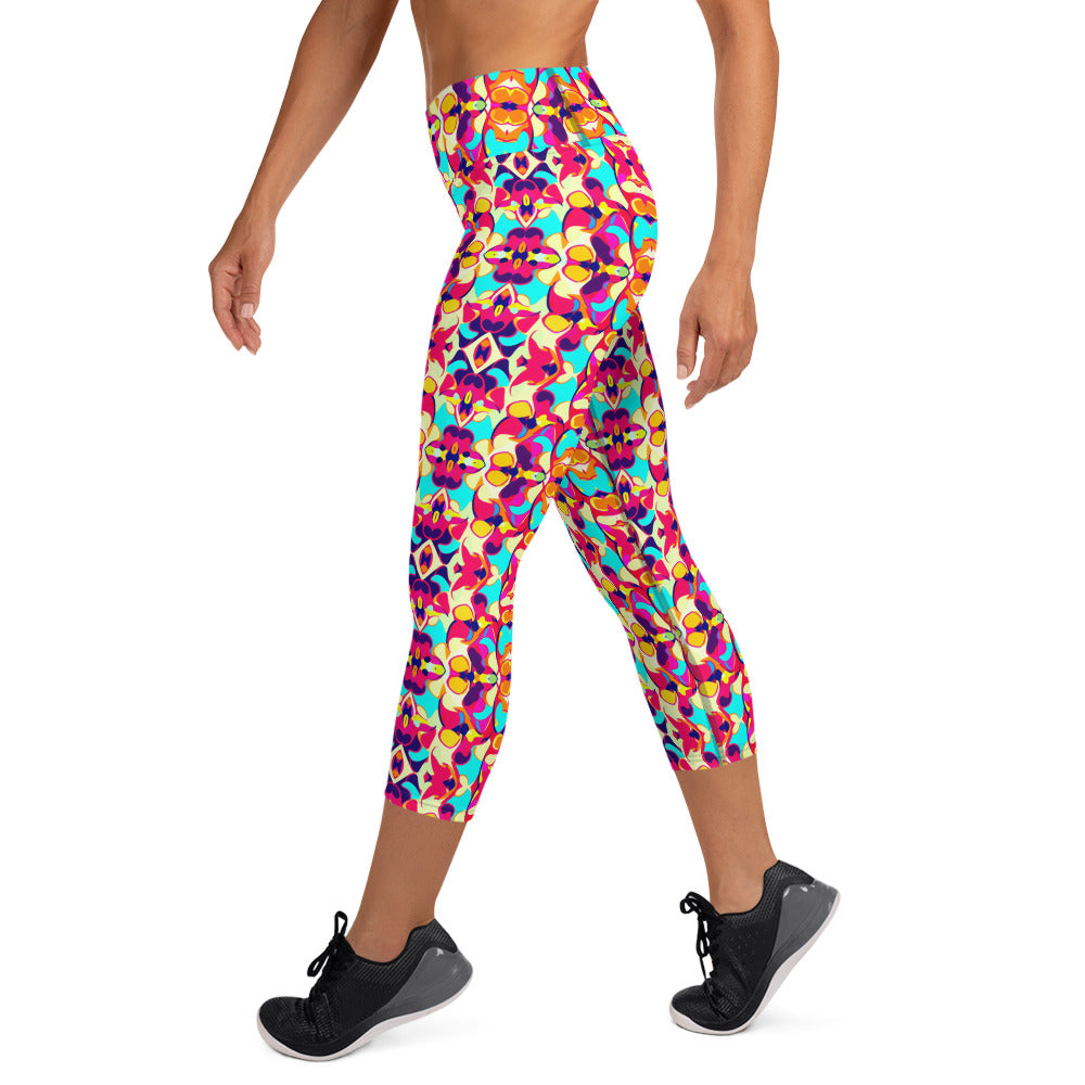 DMV 2052 Vintage Artsy Yoga Capri Leggings